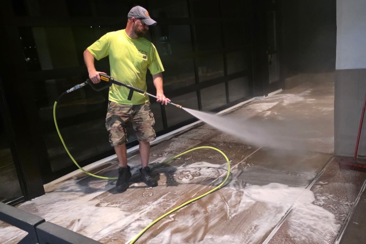 Advantage Power Washing in Cave Creek